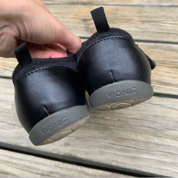 Vionic Orthaheel Allie Black Mary Jane Shoes - Picture 4 of 6